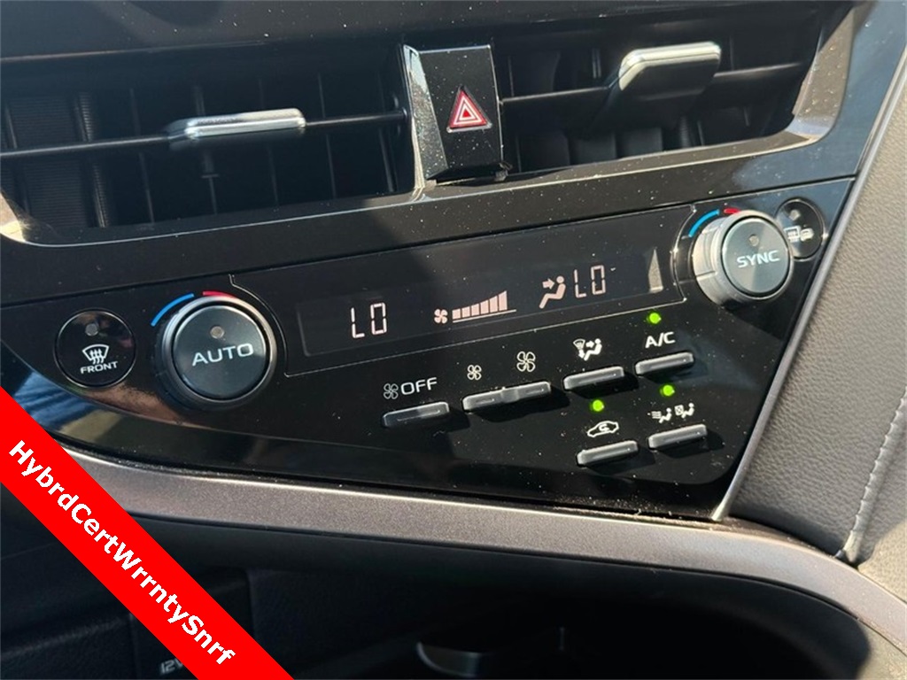 2024 Toyota Camry Hybrid SE photo 26