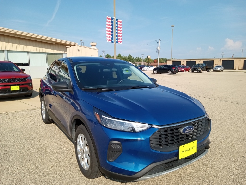 2023 Ford Escape Active photo 2
