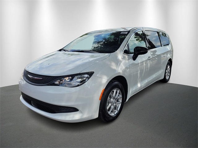 2026 Chrysler Voyager LX photo 2