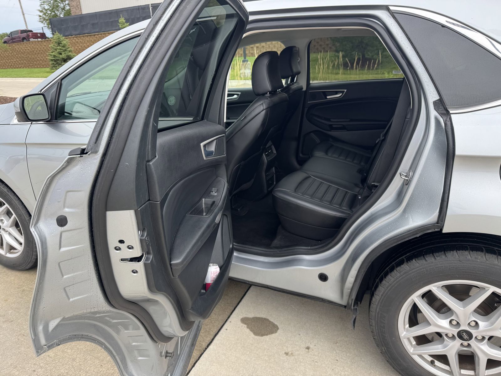 2024 Ford Edge SEL photo 6