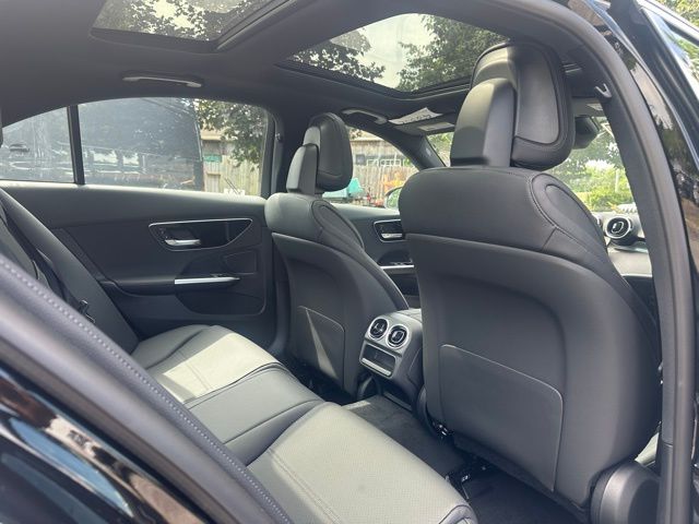 2025 Mercedes Benz C 300 4MATIC photo 19