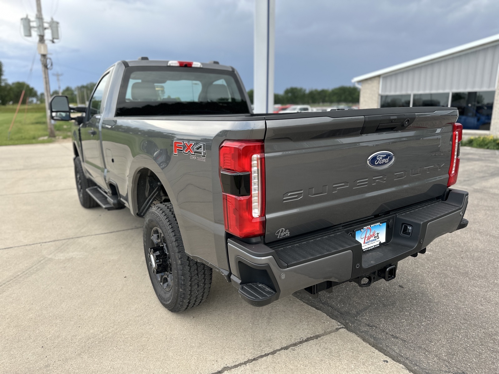 2025 Ford F-350 XL photo 4