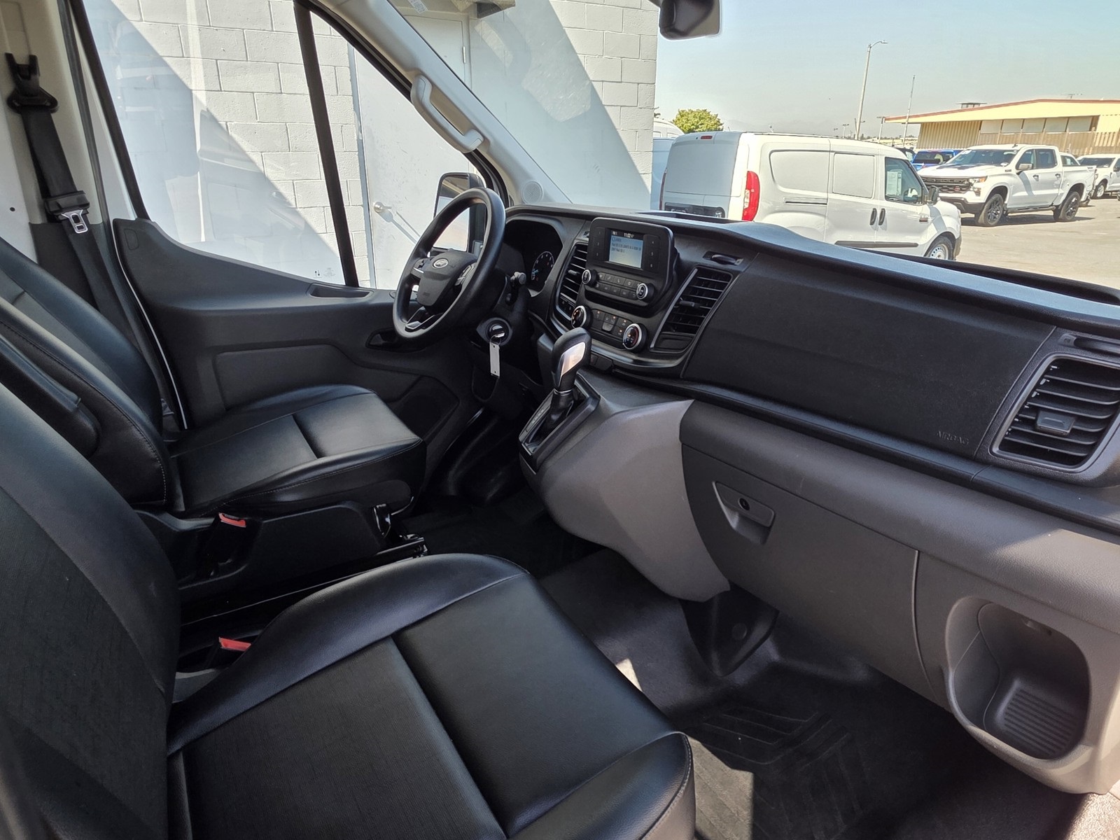 2022 Ford Transit photo 12