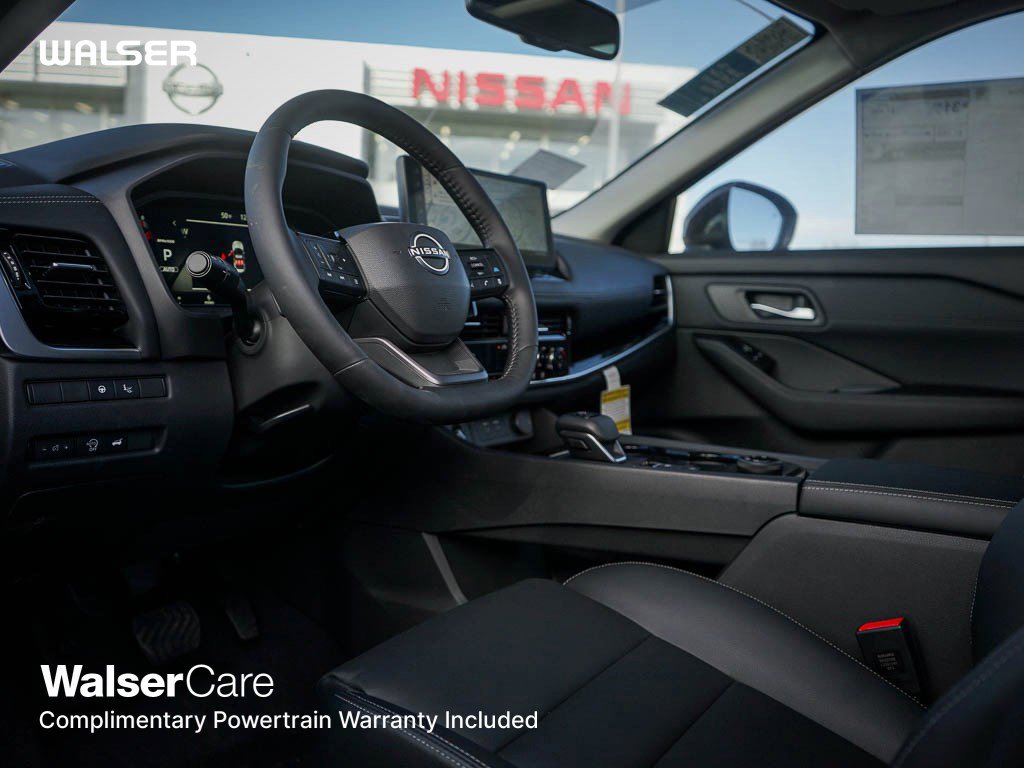 2025 Nissan Rogue SL photo 17