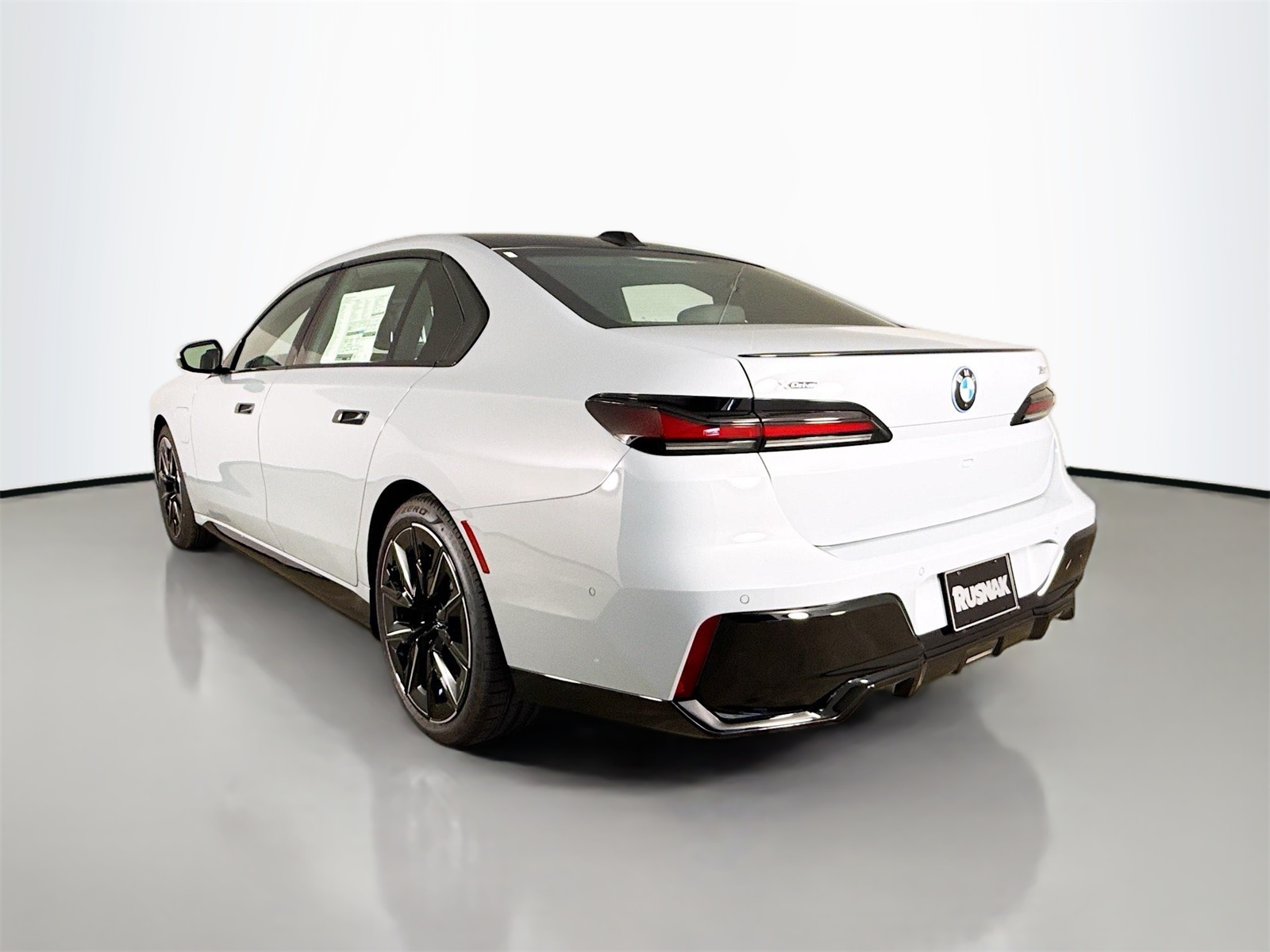 2025 Bmw 750e 750e xDrive photo 3