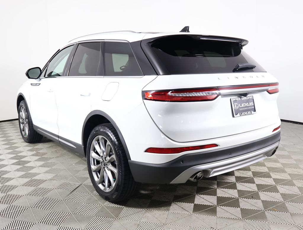 2020 Lincoln Corsair Standard photo 4