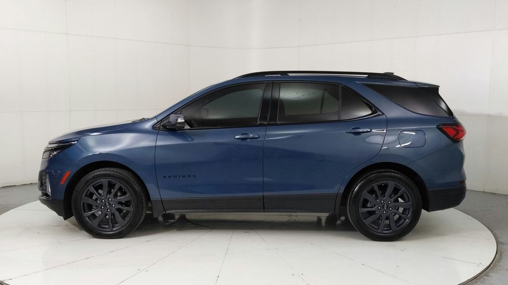 2024 Chevrolet Equinox RS photo 2
