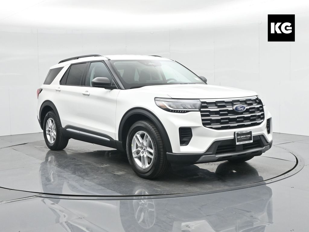 2025 Ford Explorer Active's photo