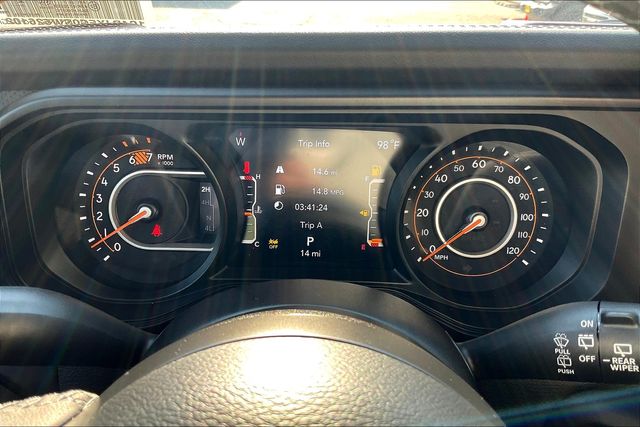2025 Jeep Wrangler Rubicon photo 18