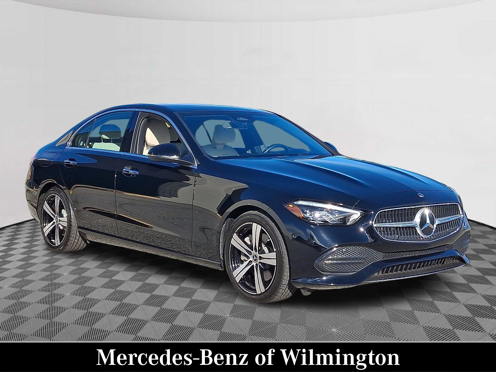 2025 Mercedes-Benz C-Class Sedan C 300's photo