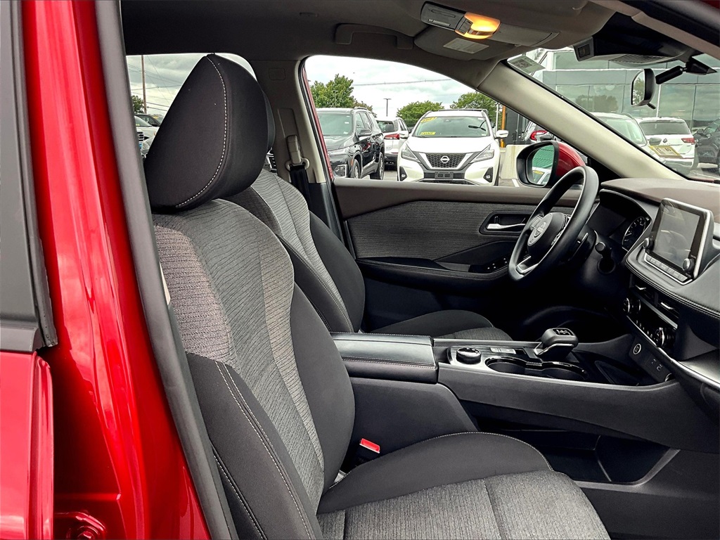 2023 Nissan Rogue SV photo 8