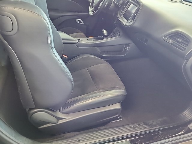 2023 Dodge Challenger R/T photo 5