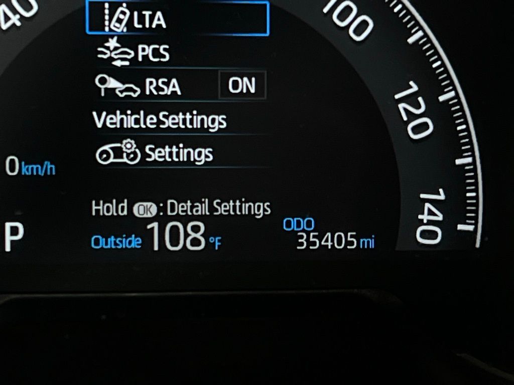 2024 Toyota RAV4 LE photo 14