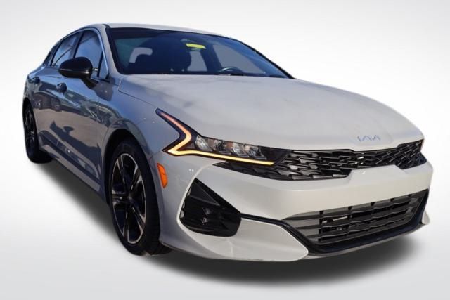 2022 Kia K5 GT-Line photo 2