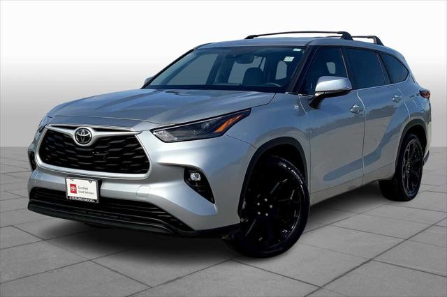 2023 Toyota Highlander LE's photo