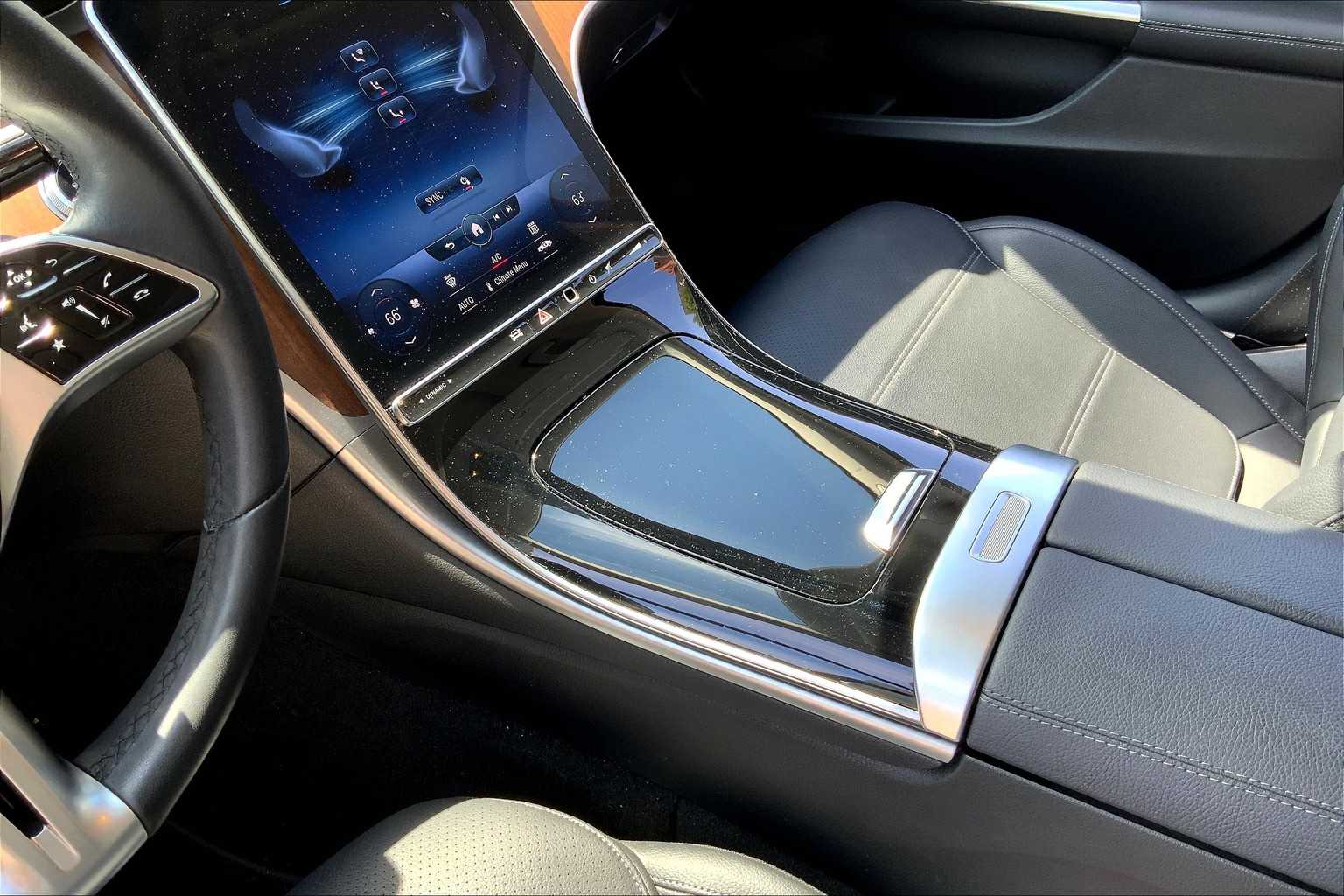 2022 Mercedes Benz C 300 photo 14