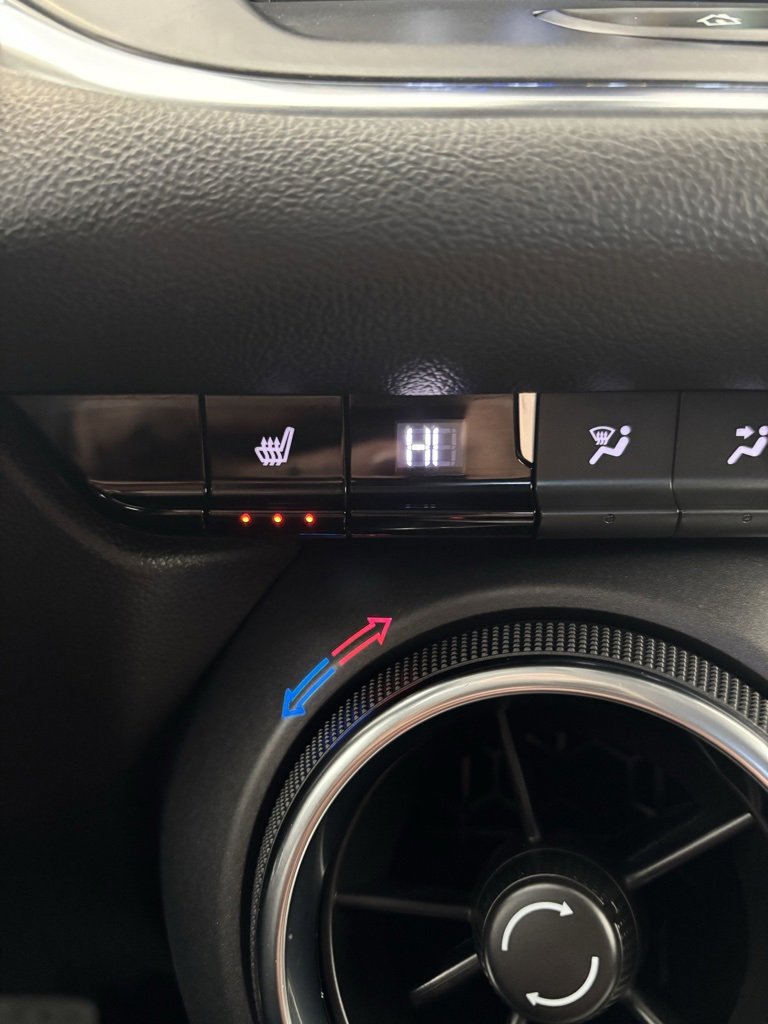 2025 Chevrolet Blazer 2LT photo 4