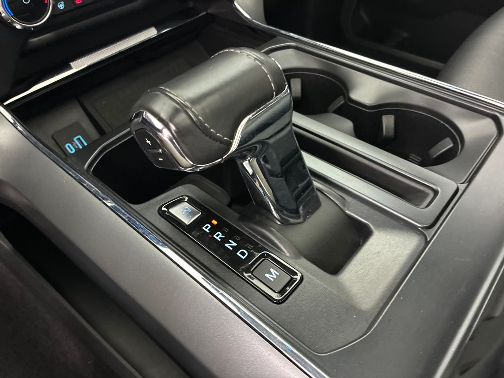 2022 Ford F-150 Lariat photo 19