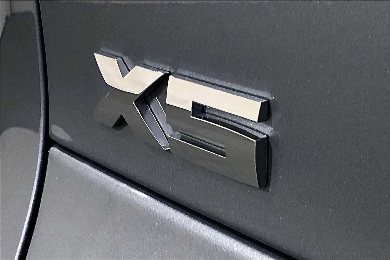 2025 Bmw X5 M60i photo 9