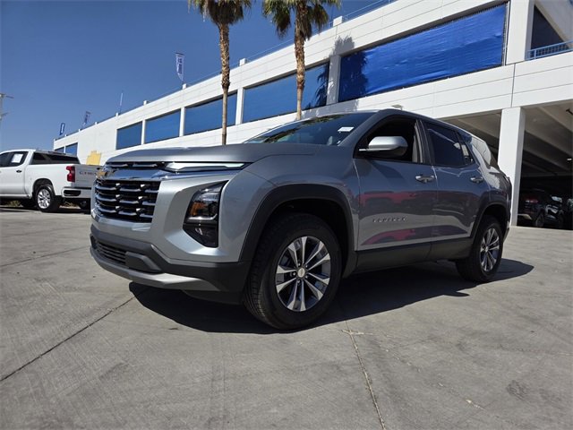 2026 Chevrolet Equinox LT photo 2