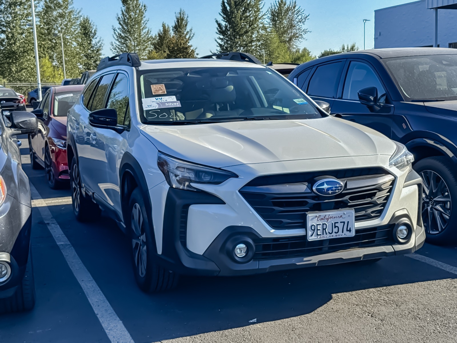 2023 Subaru Outback Limited photo 2