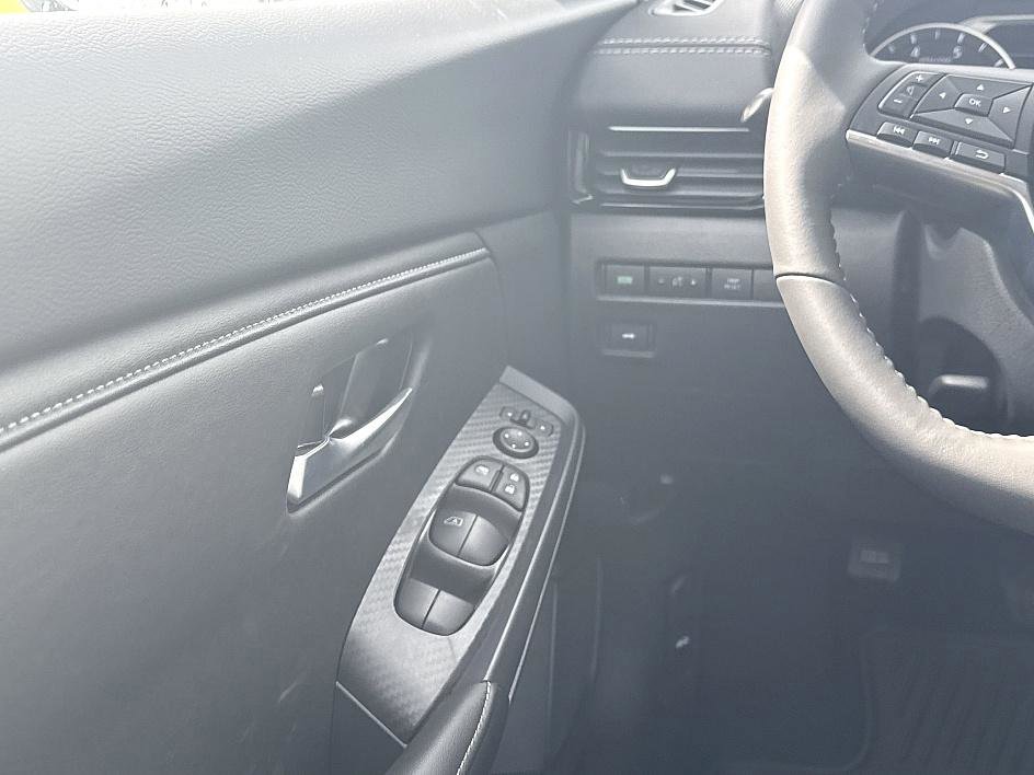 2025 Nissan Sentra SV photo 15