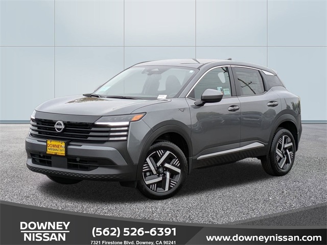 2025 Nissan Kicks SV's photo