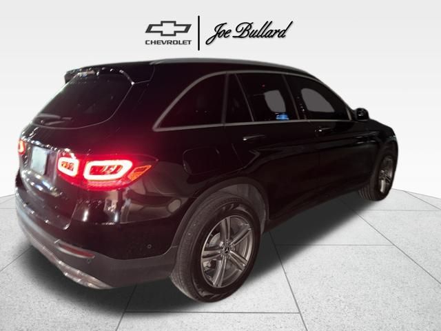2022 Mercedes Benz GLC 300 photo 3