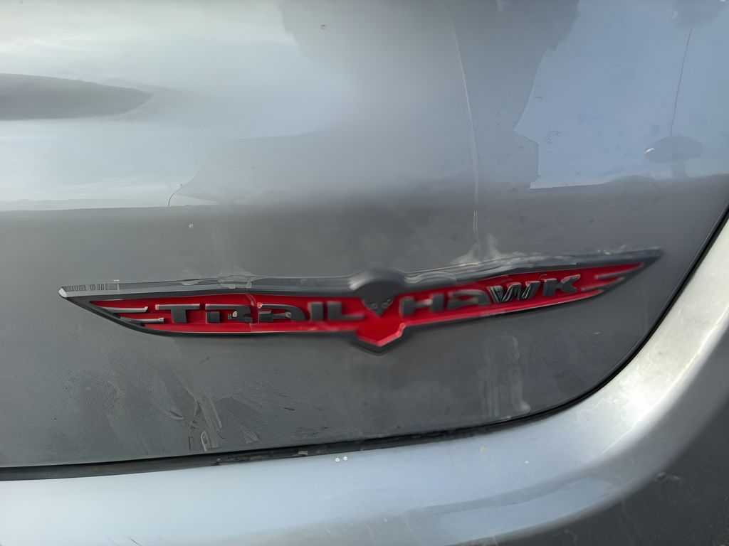 2024 Jeep Compass Trailhawk photo 4