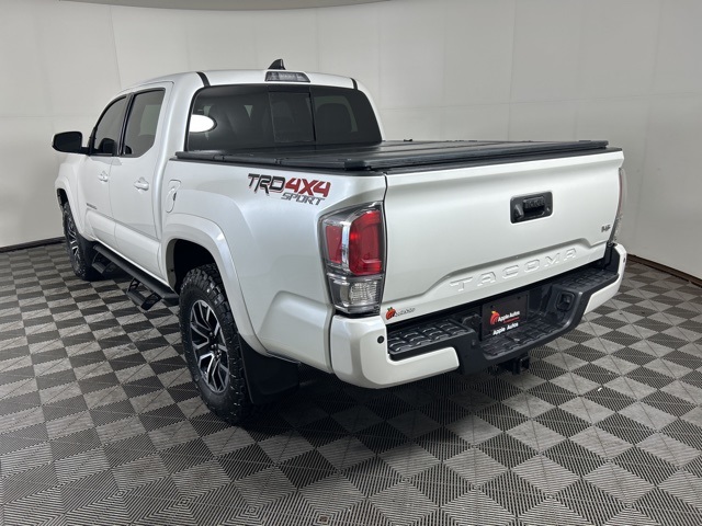 2021 Toyota Tacoma TRD Sport V6 photo 2