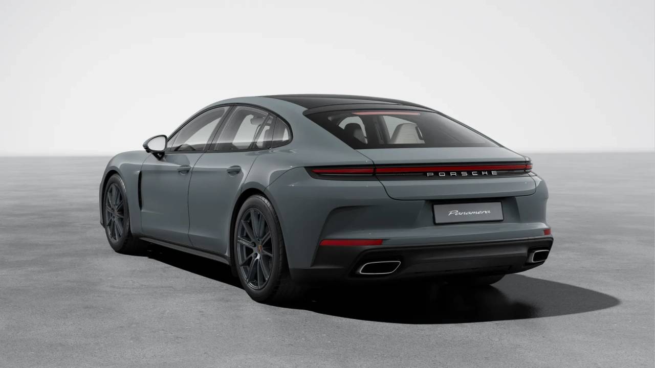 2026 Porsche Panamera 4 photo 3