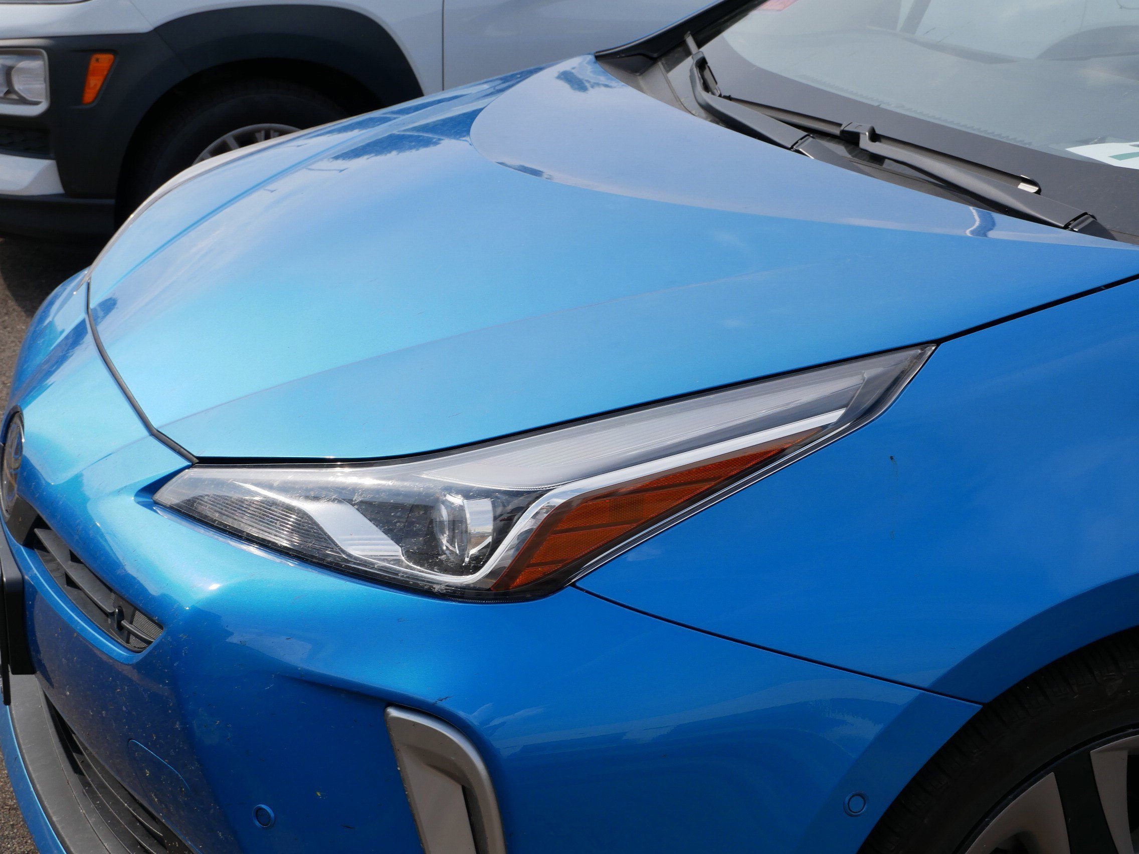 2022 Toyota Prius Limited photo 3