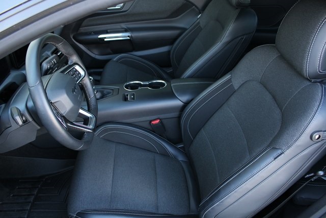 2024 Ford Mustang GT photo 4