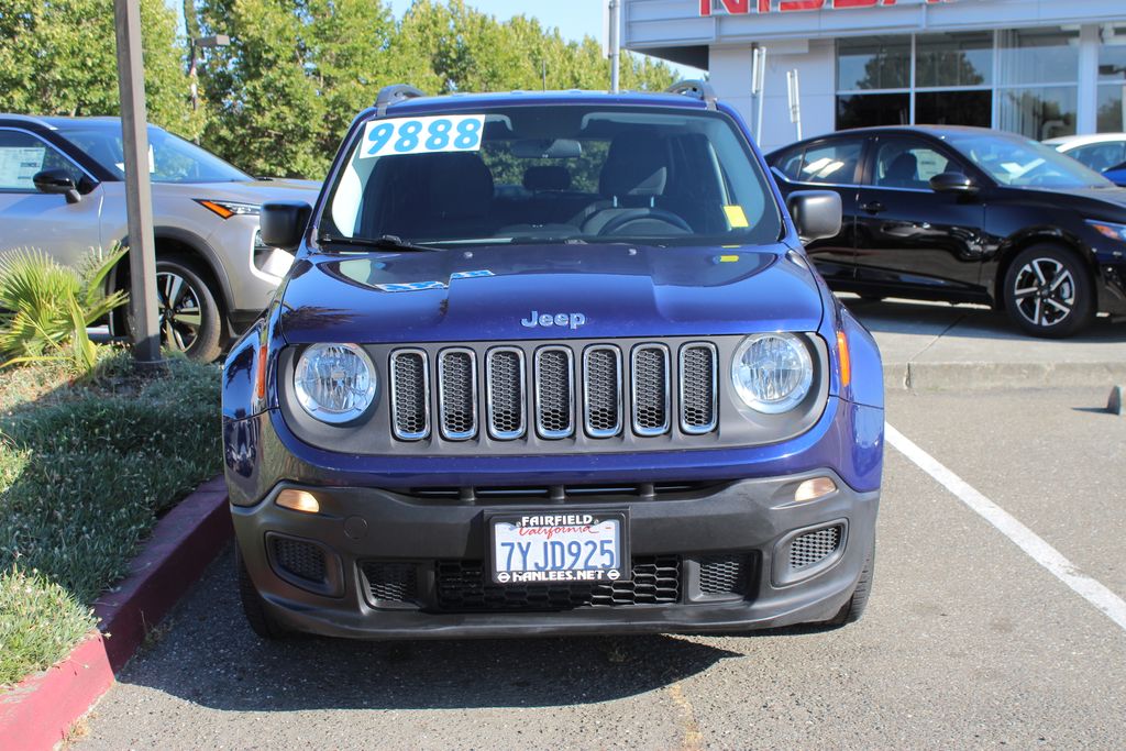 2017 Jeep Renegade Sport photo 2