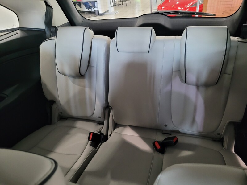 2026 Honda Odyssey Touring photo 9