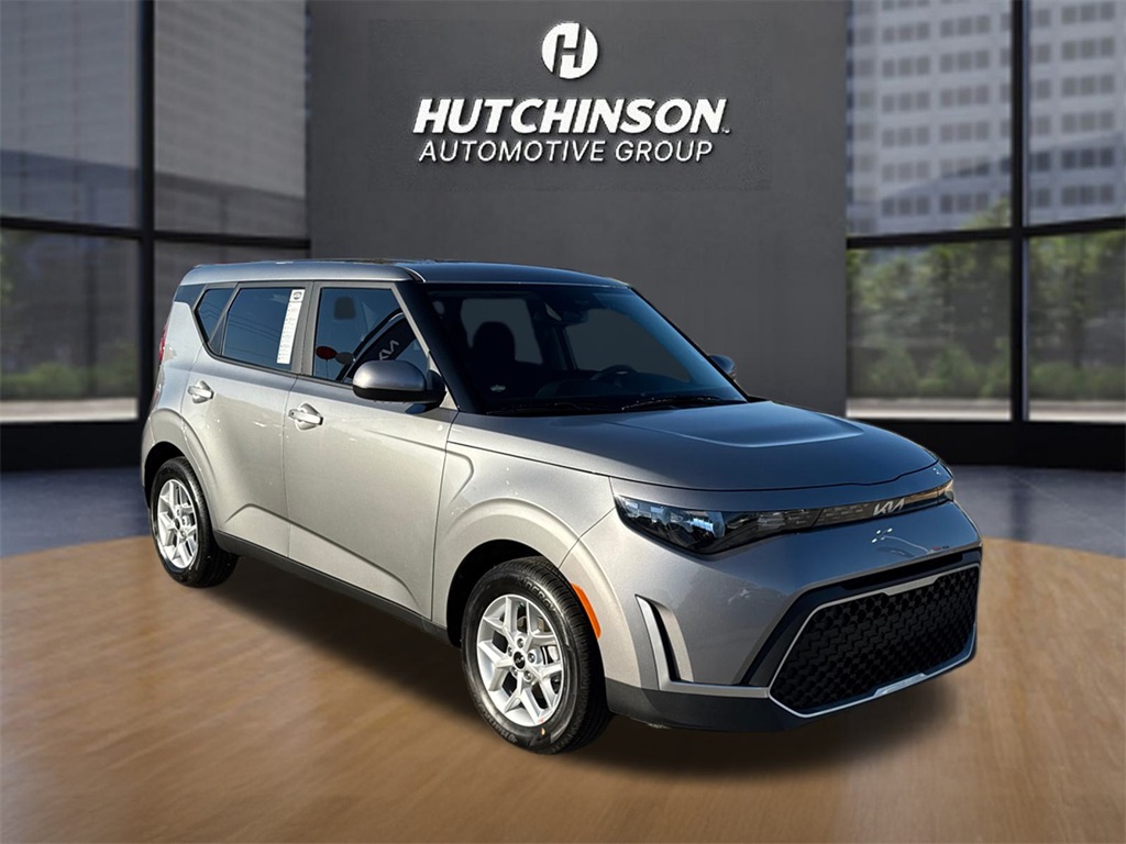 2025 Kia Soul S's photo