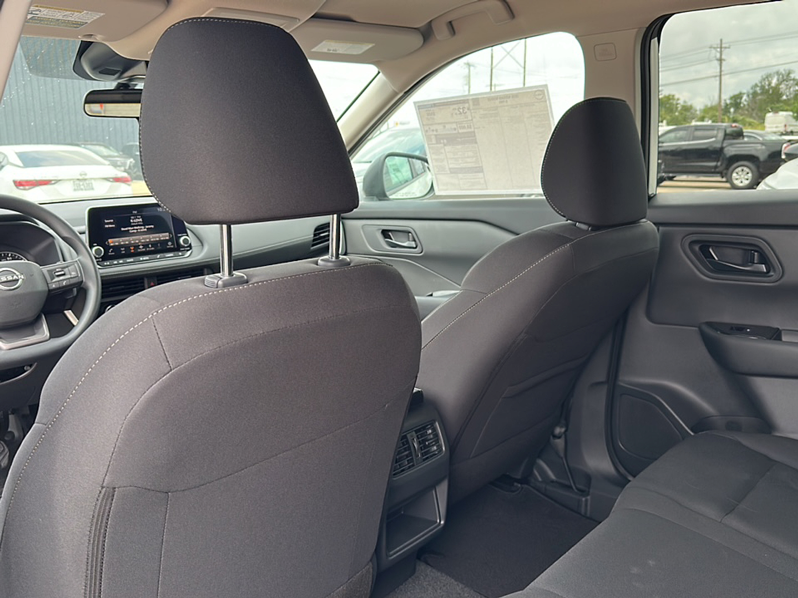2026 Nissan Rogue S photo 7