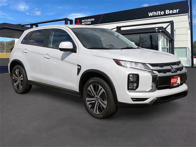 2025 Mitsubishi Outlander Sport ES's photo