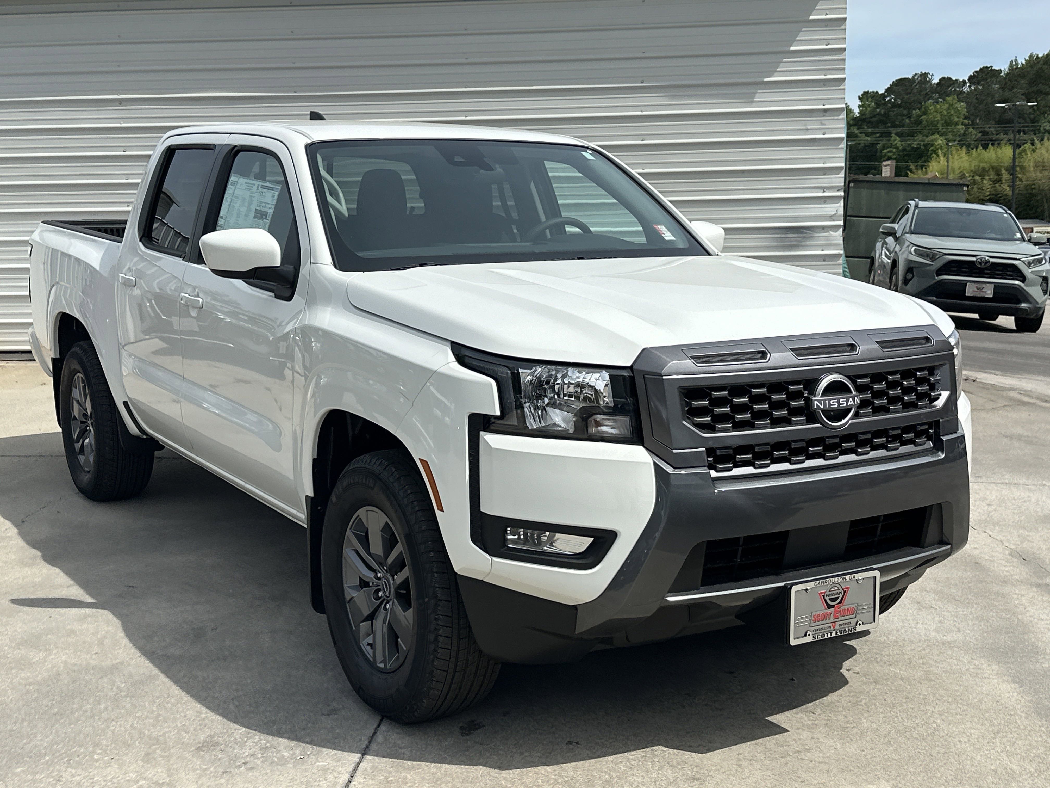 2025 Nissan Frontier SV photo 2