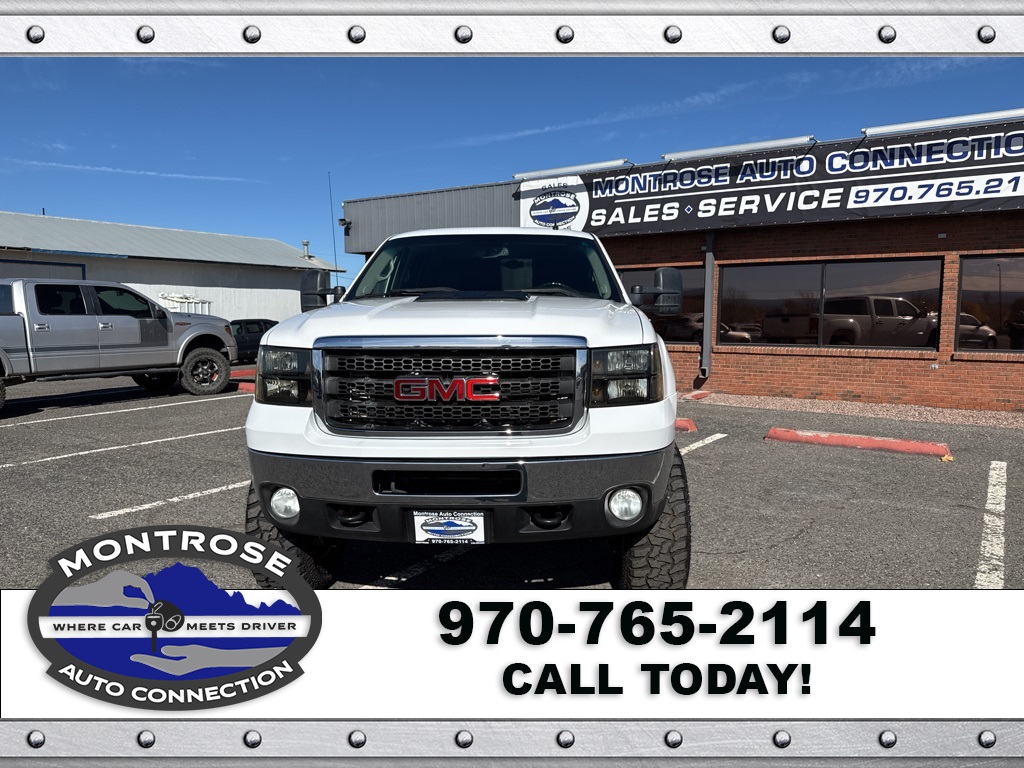 2011 Gmc Sierra 2500 HD SLE photo 2