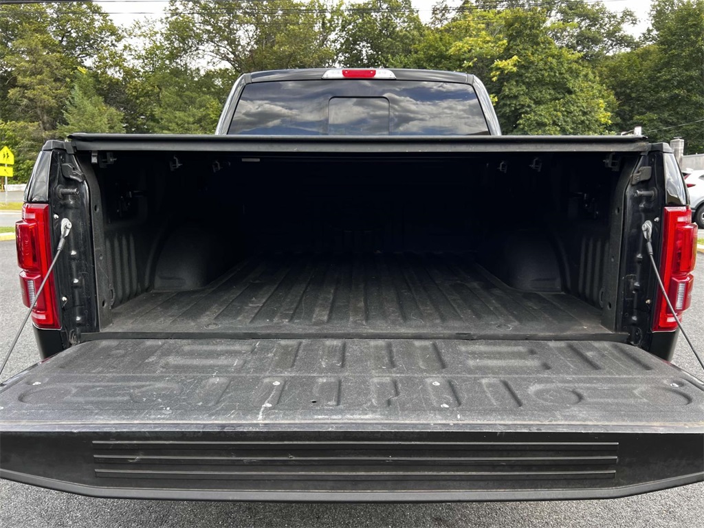 2017 Ford F-150 Lariat photo 9