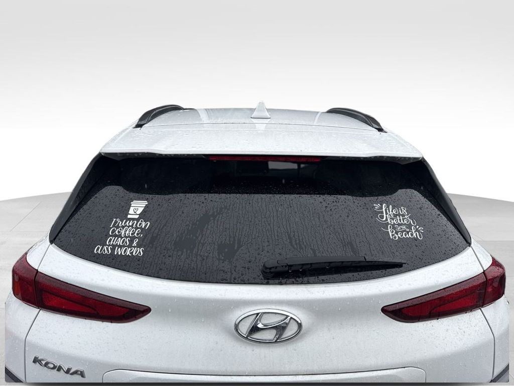 2022 Hyundai Kona SEL photo 4