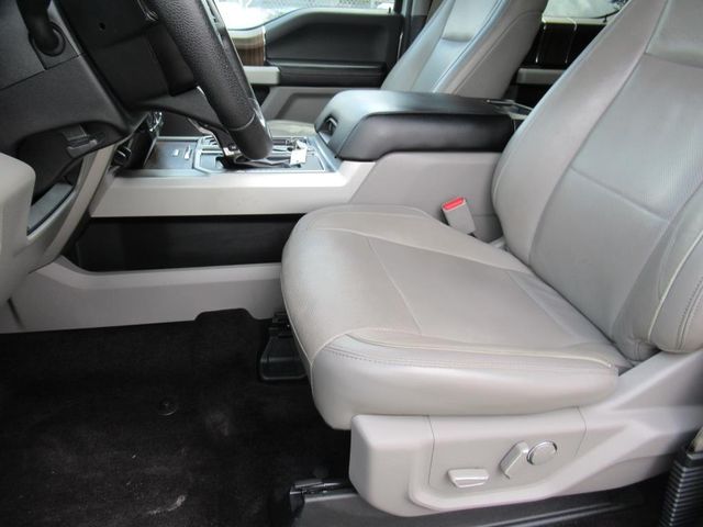 2016 Ford F-150 Lariat photo 17