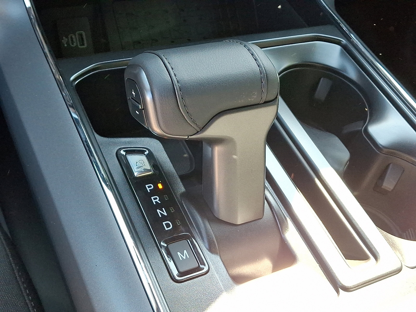 2025 Ford F-150 XLT photo 6