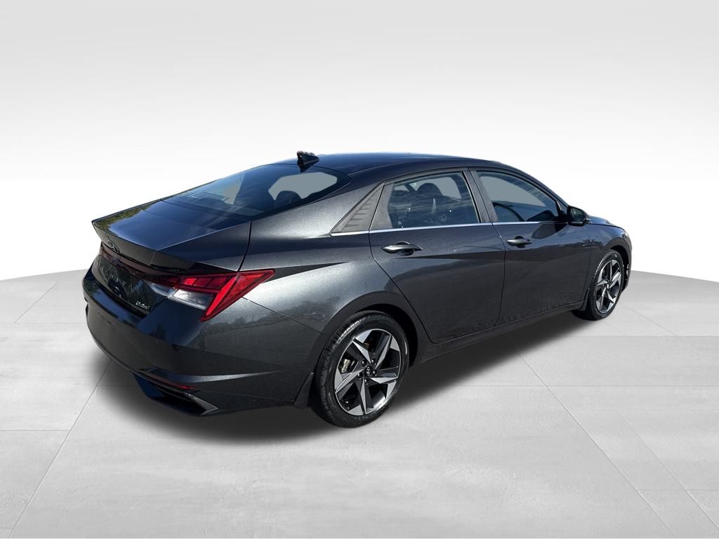 2023 Hyundai Elantra Limited photo 4
