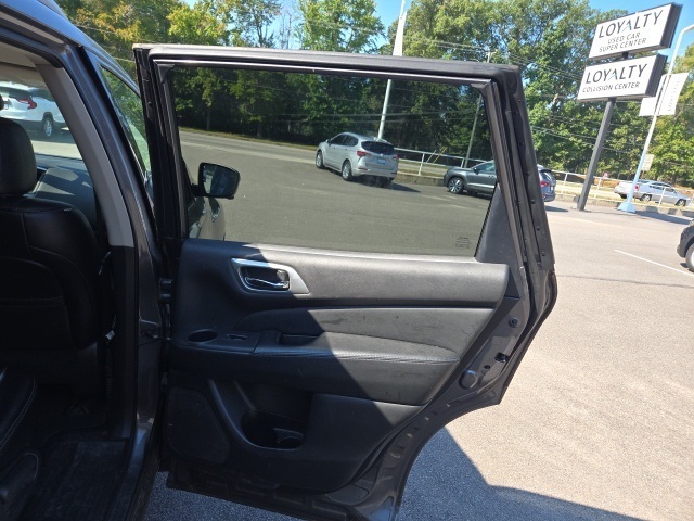 2018 Nissan Pathfinder SL photo 31