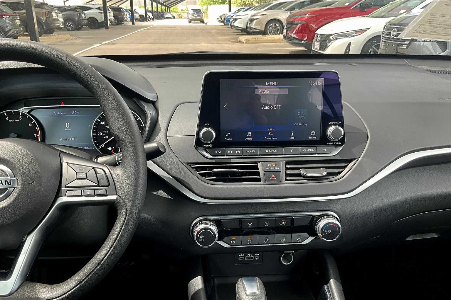 2022 Nissan Altima 2.5 SV photo 6