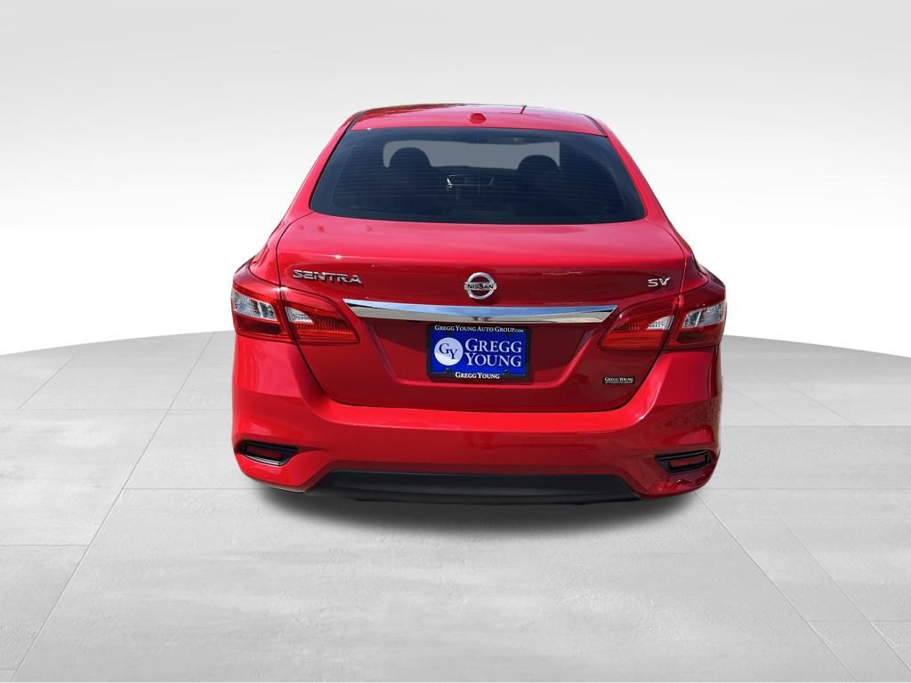 2019 Nissan Sentra SV photo 4