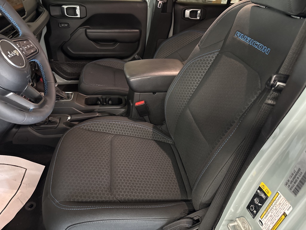 2024 Jeep Wrangler Rubicon 4xe photo 12