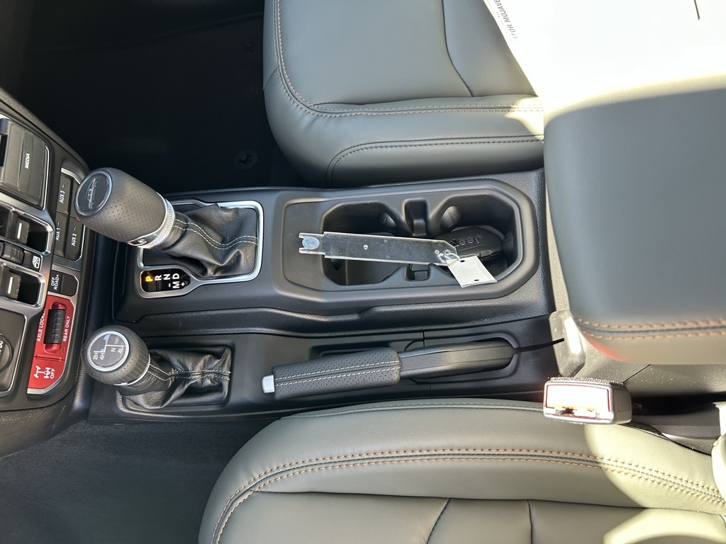 2025 Jeep Gladiator Mojave photo 20
